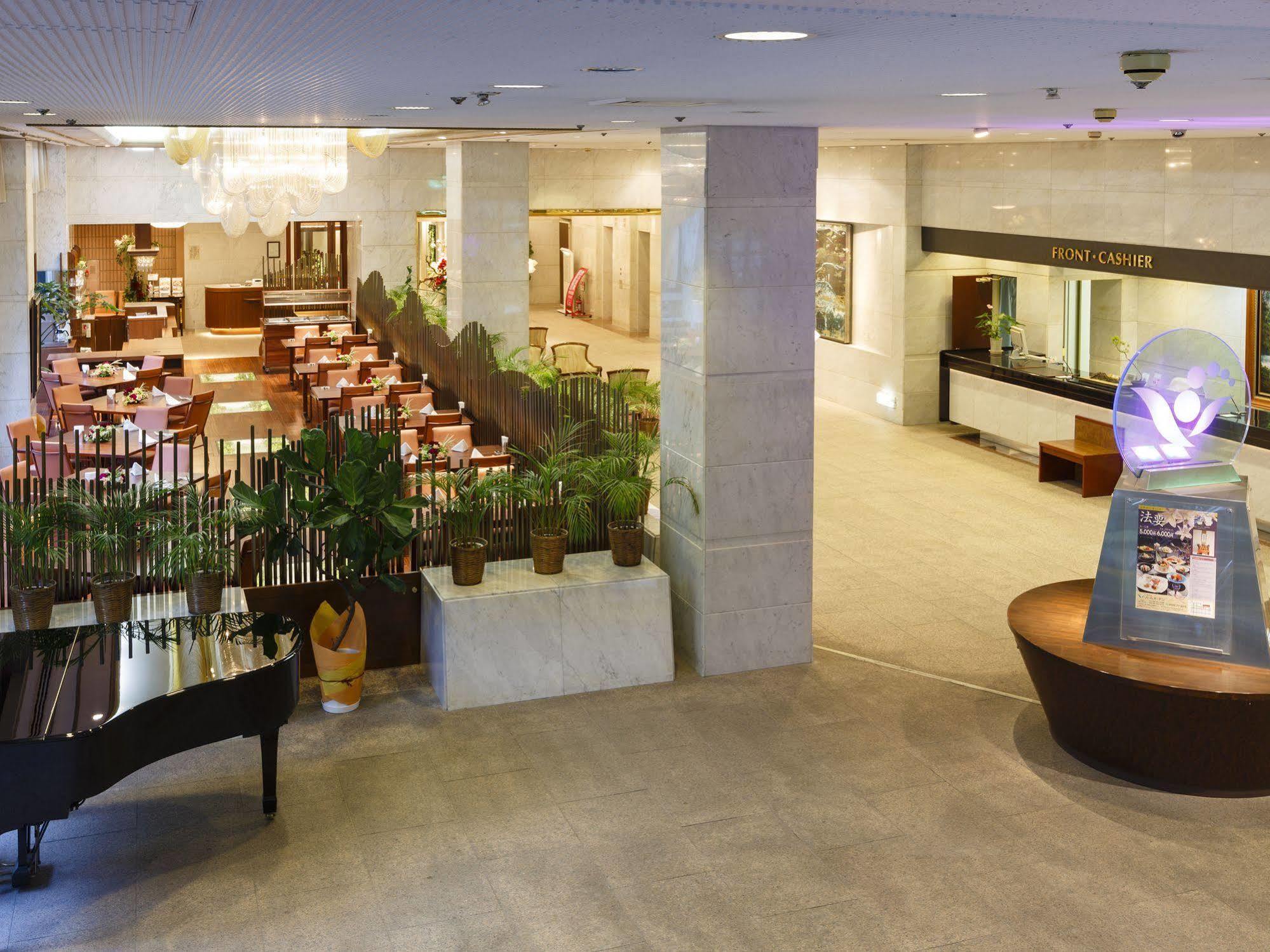 Hotel Pearl Garden Takamatsu Exterior photo