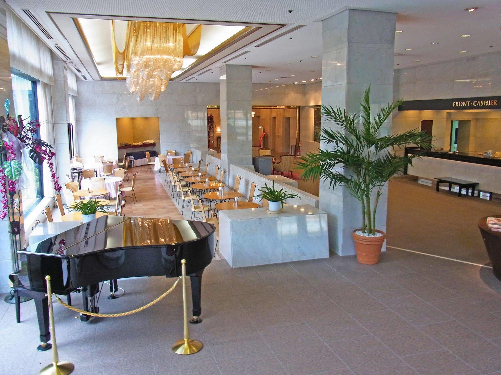 Hotel Pearl Garden Takamatsu Exterior photo